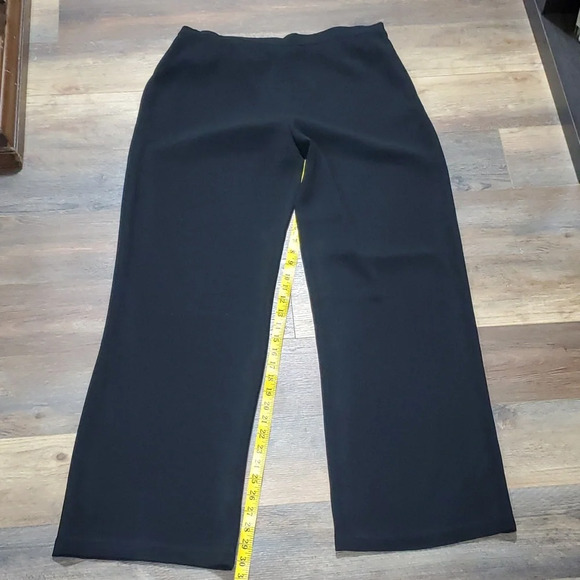 St. John Pants - St. John wide leg black side zip classic dress pants